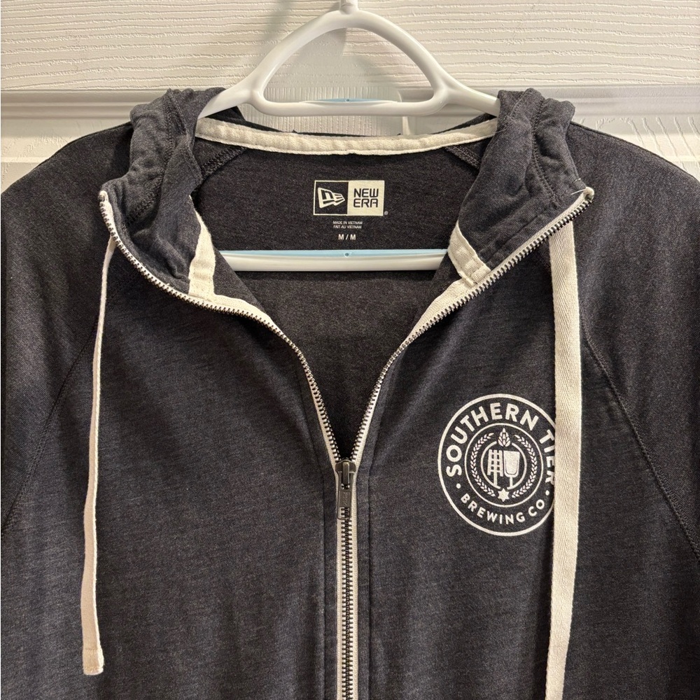 Southern Tier Brewing zipper men’s medium.